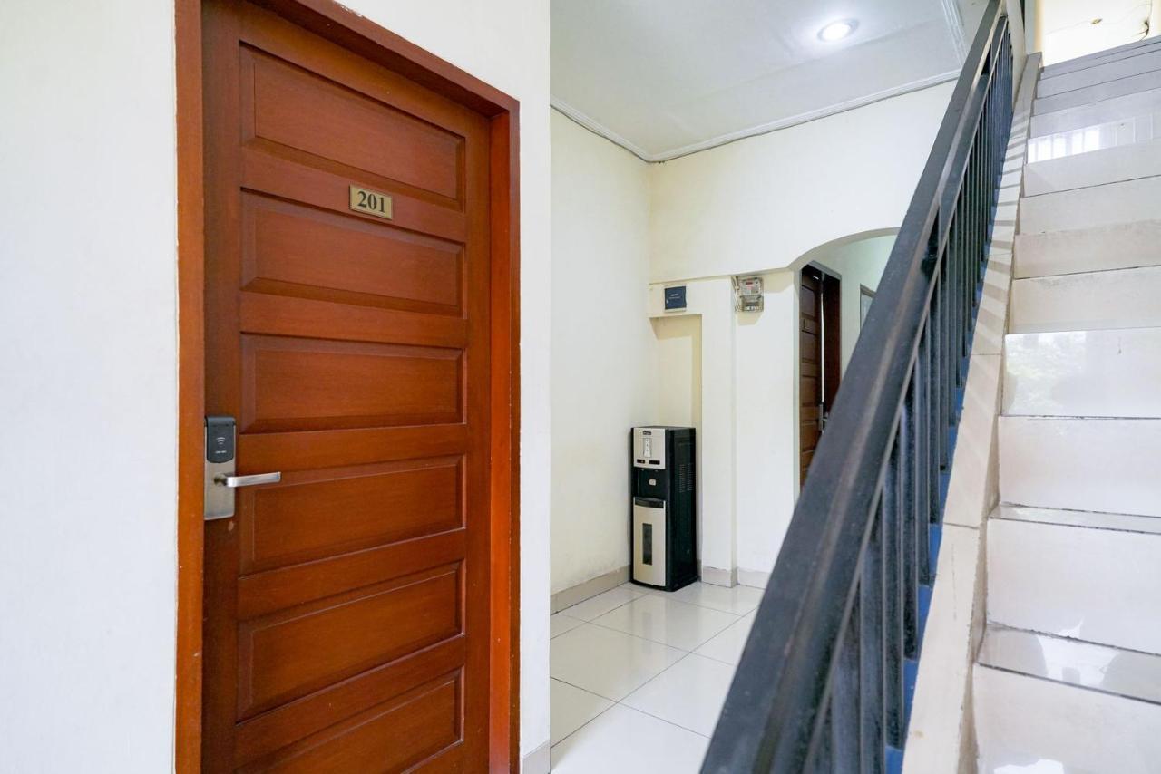 فندق Reddoorz At Buah Batu 5 باندونج المظهر الخارجي الصورة