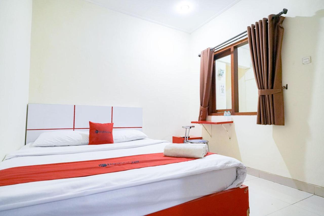 فندق Reddoorz At Buah Batu 5 باندونج المظهر الخارجي الصورة